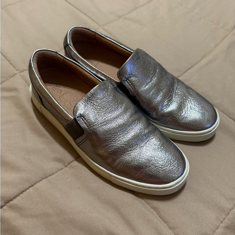 Frye silver leather Slip-On Shoes